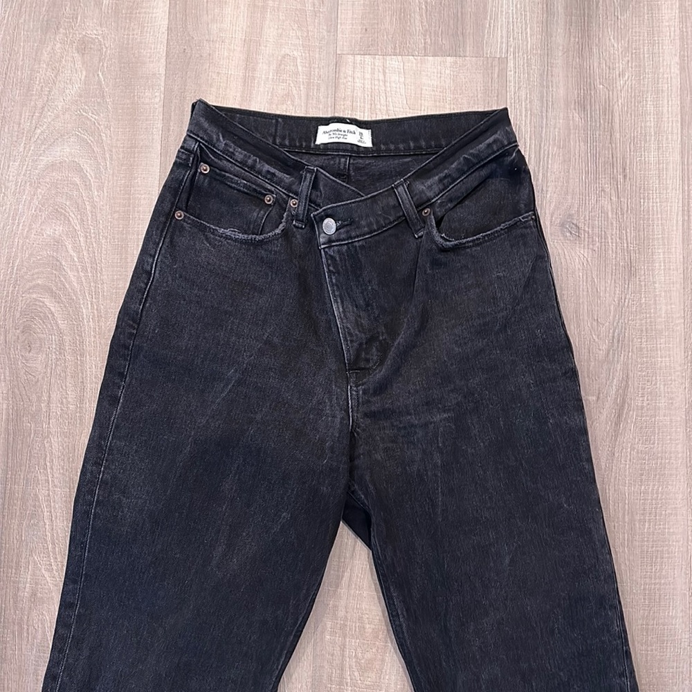 Abercrombie 90s Ultra High Rise Jeans